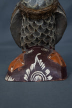 Handgesneden en beschilderd houten eend in Balinese stijl