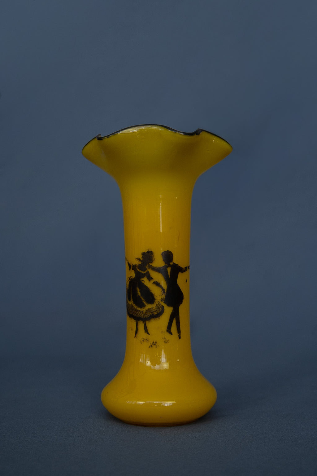 Geel ‘Tango Glass’ Art Deco vaas met zwarte decoratie