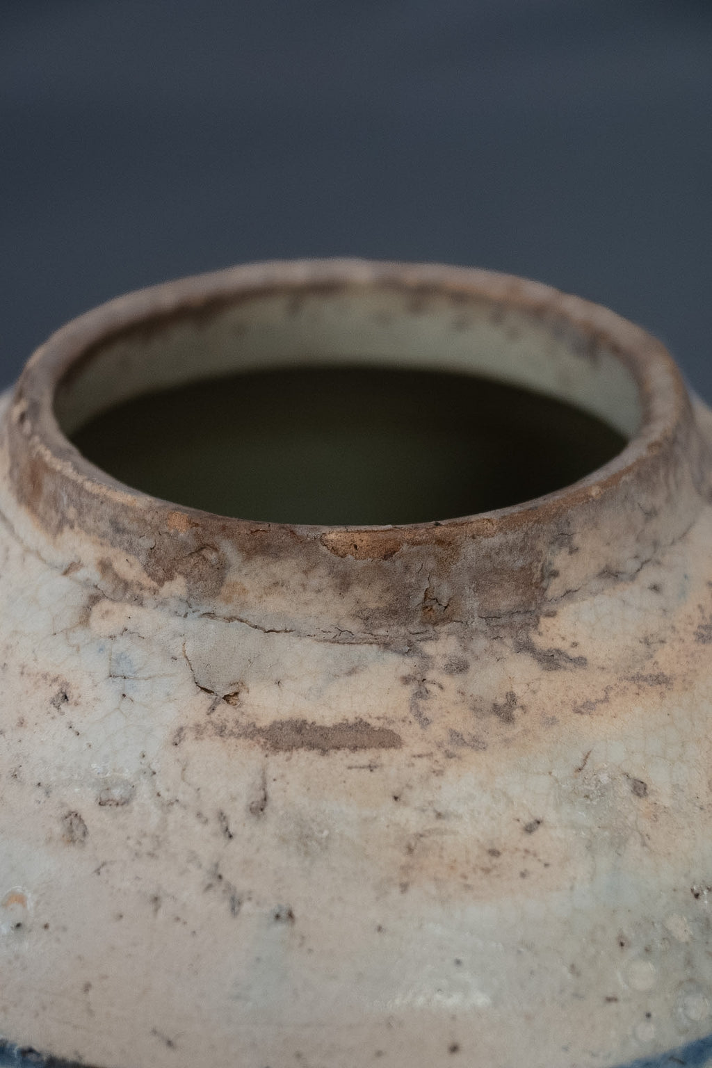 Chinese blauw-witte voorraadpot met landschapsdecoratie