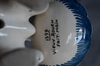 Franse Vieux Rouen faience kandelaar met fantasiedier